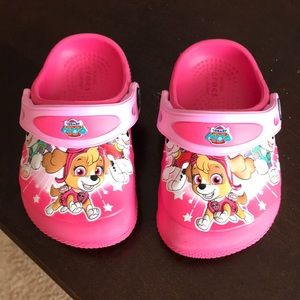 Pink crocs - Paw patrol Skye size C5